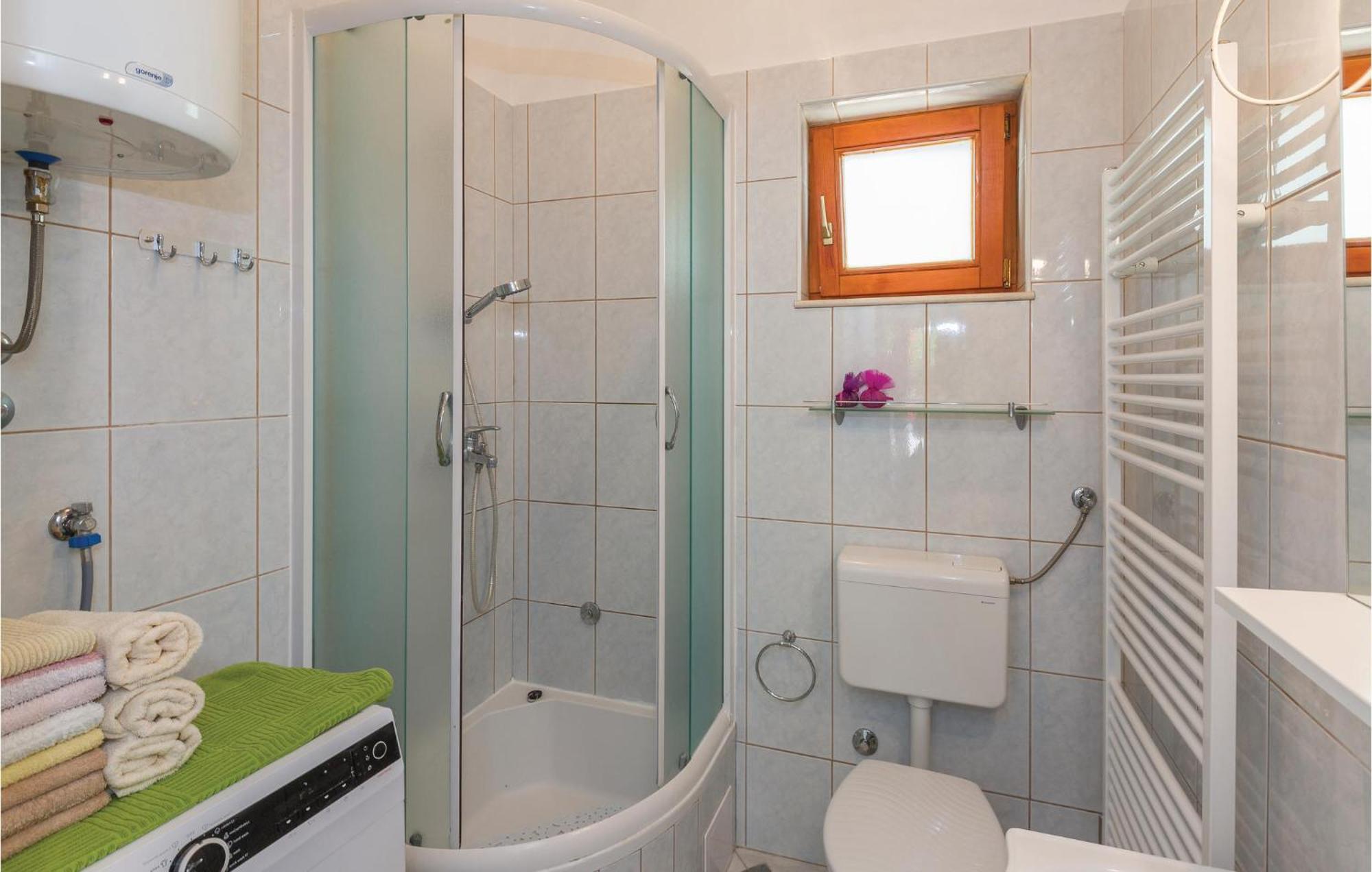 Lovely Apartment In Makarska With Wifi Eksteriør billede